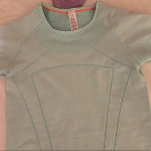 ivivva mint blue green fly tech short sleeve top
